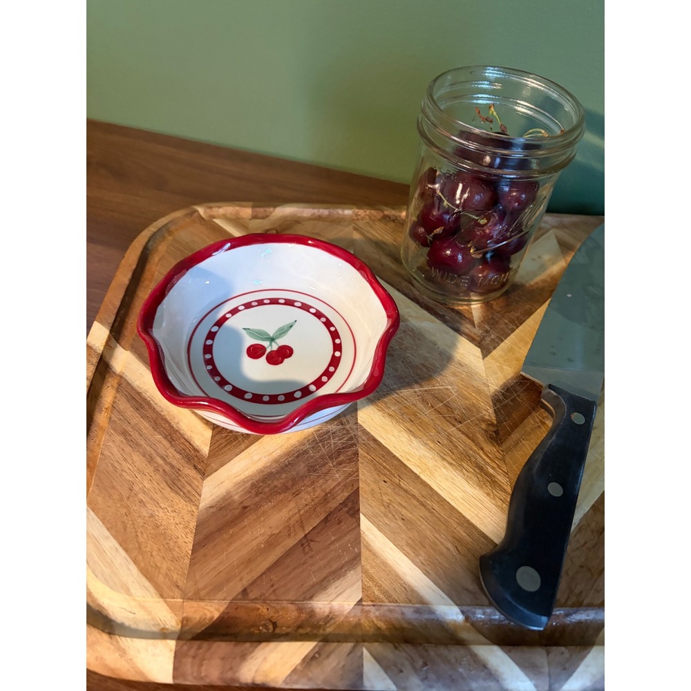 Crate & Barrel Cherry‎ Scalloped Ceramic Bowl